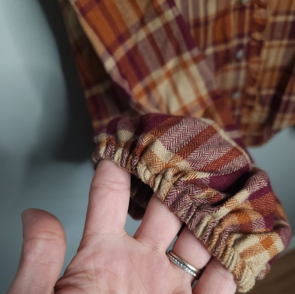 Frye• Ruffle orange/brown flacket button-down plaid shirt. Sz M - Picture 12 of 14